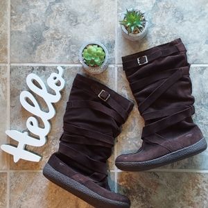 Rocketdogs, size 8, fuzzy on the inside